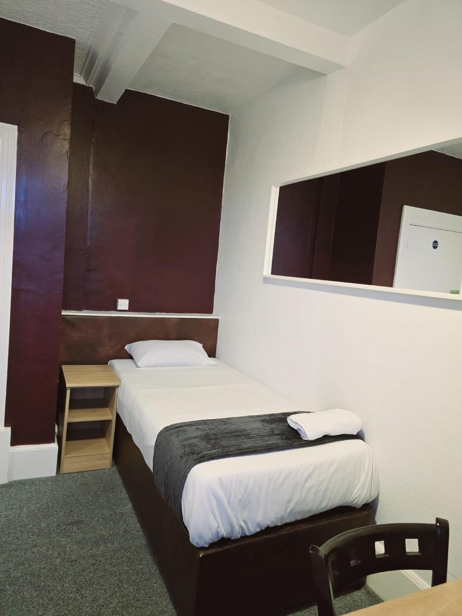 Guest house Kingswood *